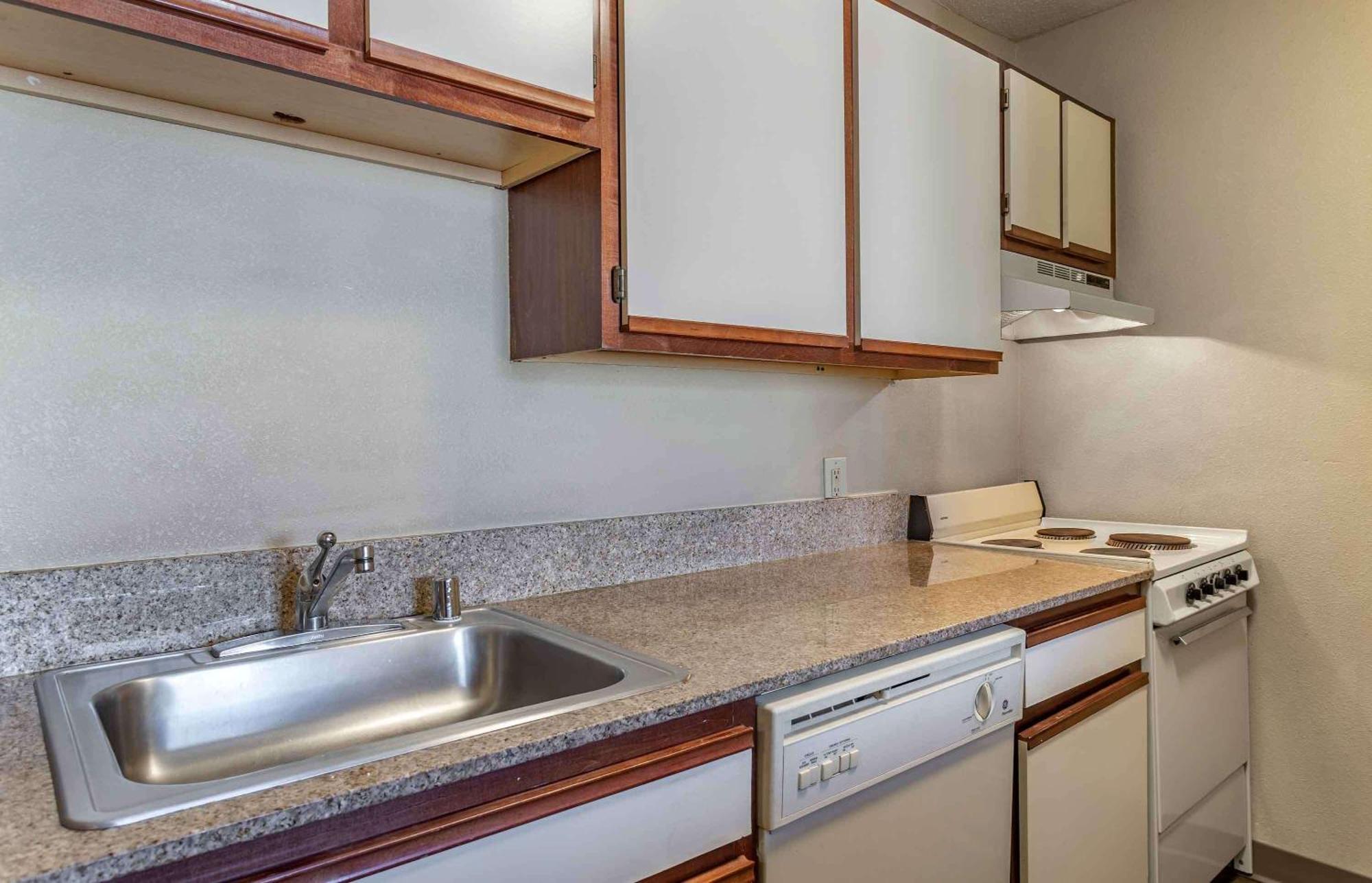 Extended Stay America Select Suites - Newport News - I-64 - Jefferson Avenue Dış mekan fotoğraf
